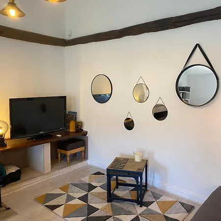Le Nid Paisible Apartment *